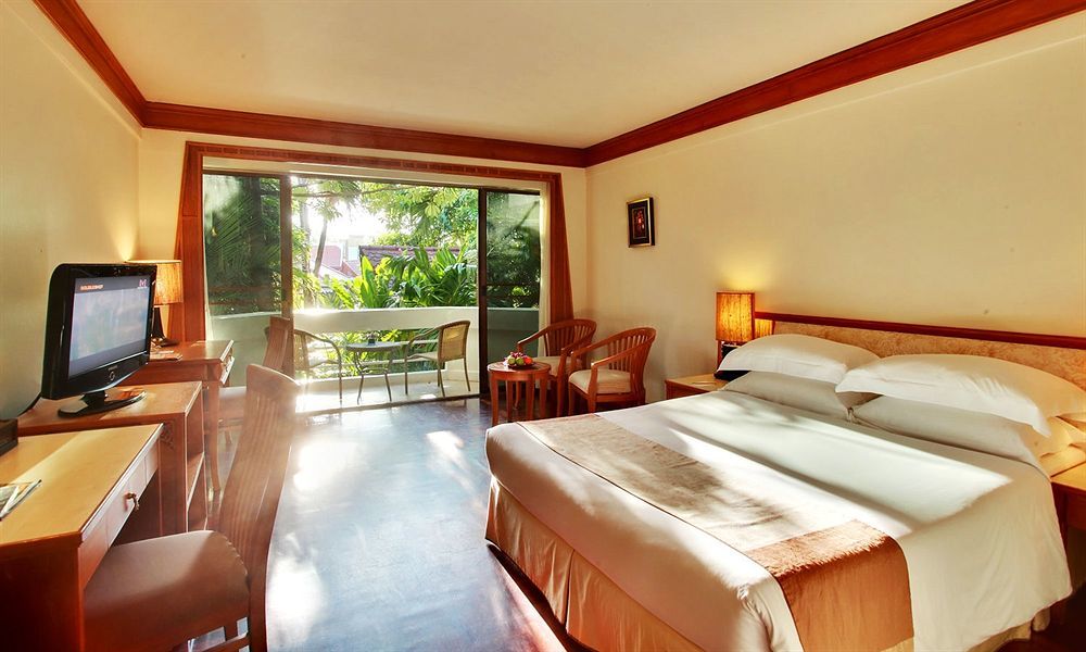 Safari Beach Hotel Patong Dış mekan fotoğraf