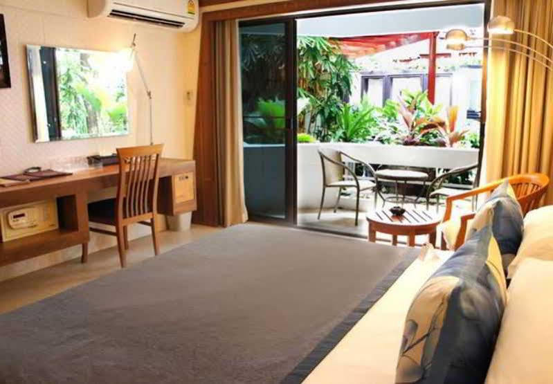 Safari Beach Hotel Patong Dış mekan fotoğraf